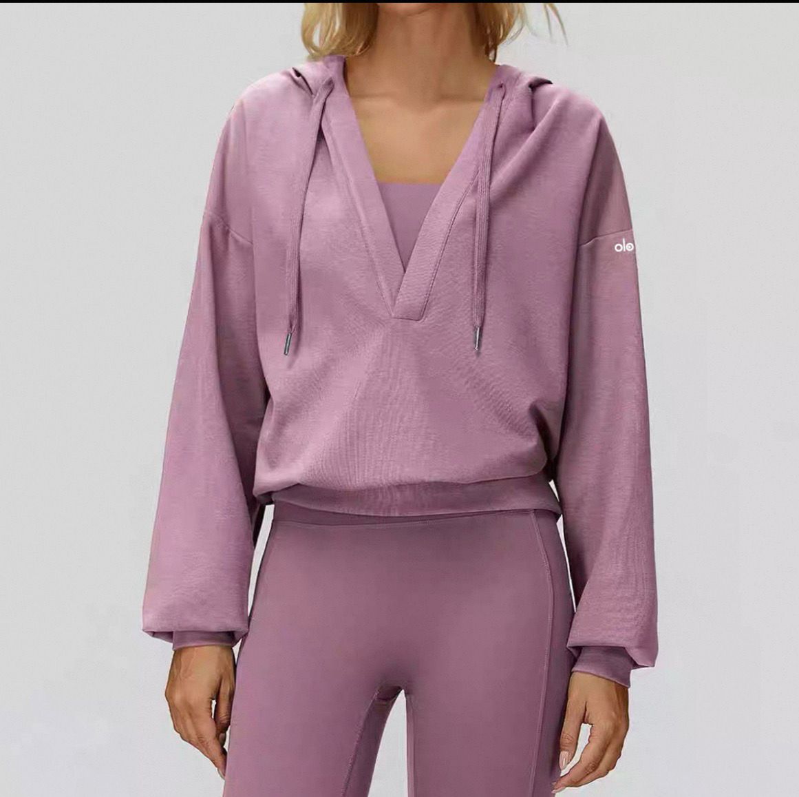 Alo Long Sleeve V-Necked Hooded Sweatshirt